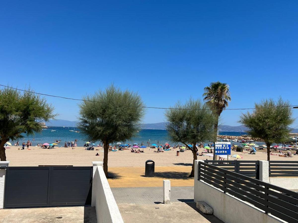 Apartamento En La Playa. Free Parking. Free Wifi L' Escala المظهر الخارجي الصورة