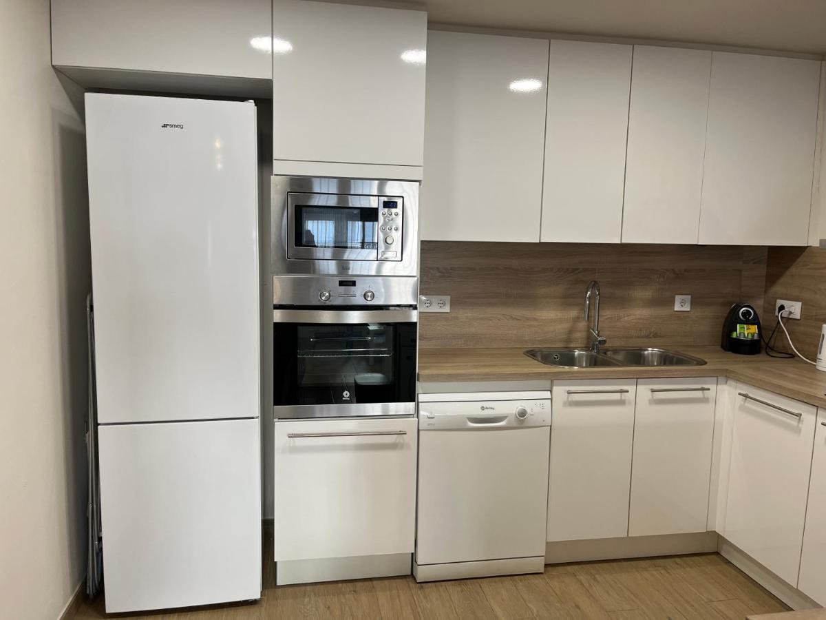 Apartamento En La Playa. Free Parking. Free Wifi L' Escala المظهر الخارجي الصورة