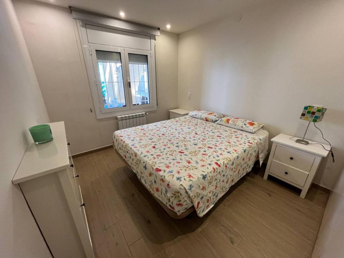 Apartamento En La Playa. Free Parking. Free Wifi L' Escala المظهر الخارجي الصورة
